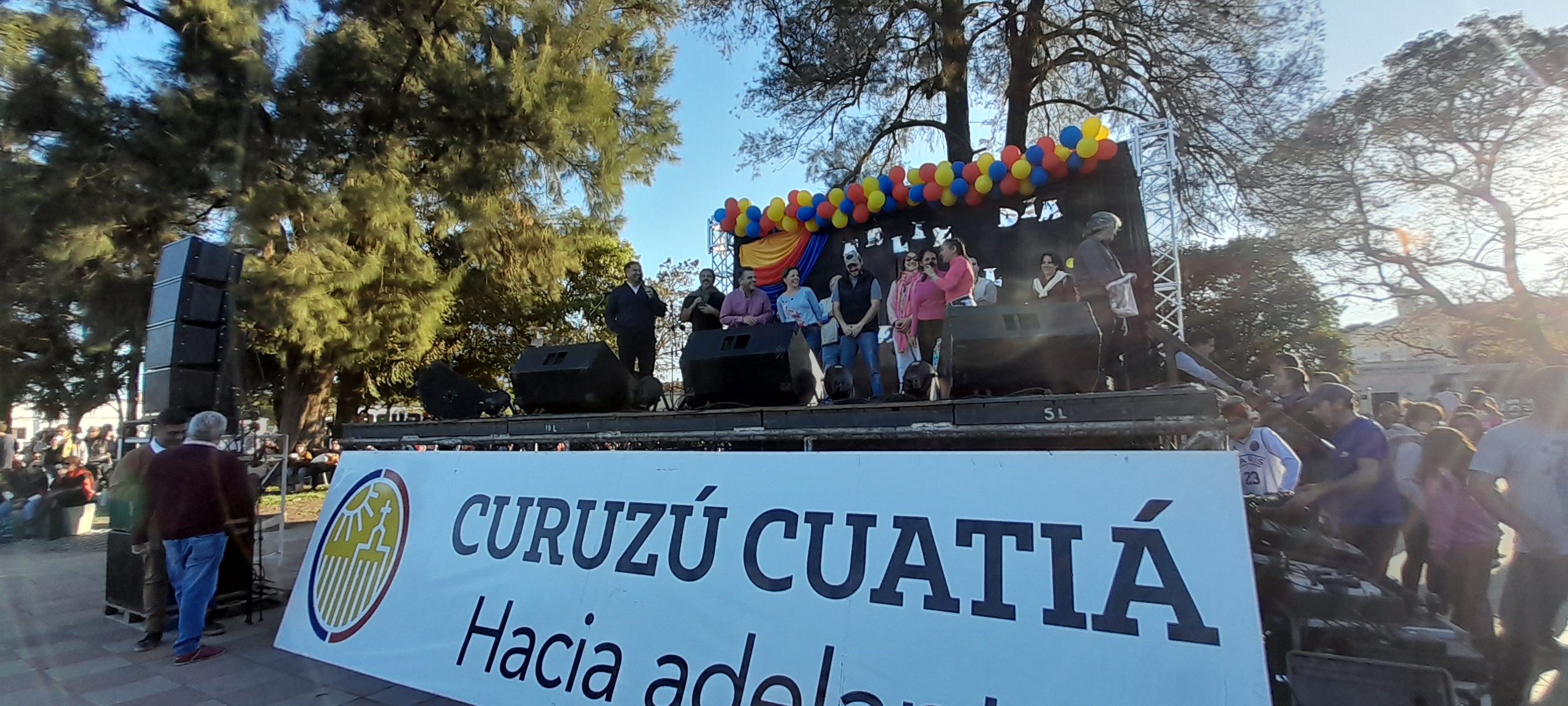 Fiesta del dia del amigo en la ciudad